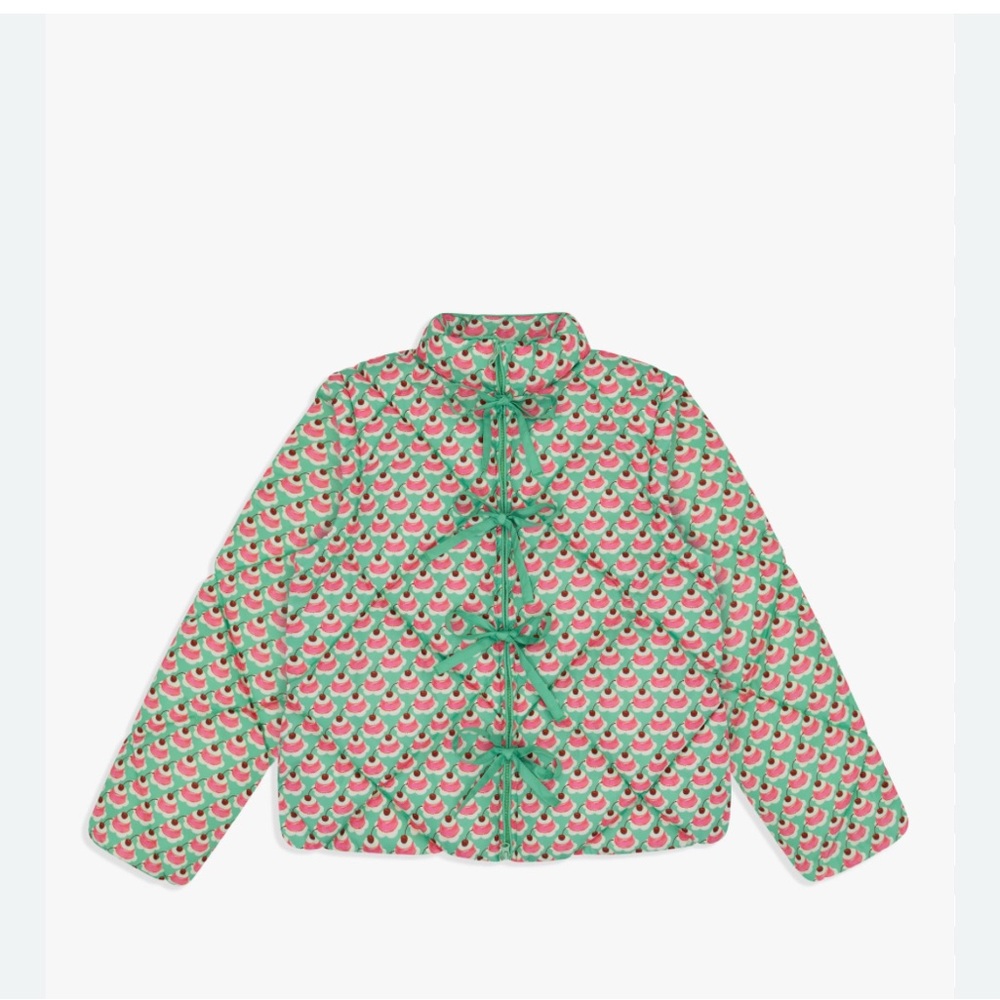 Lisa says gah - lady puffer jacket - jelly cakes